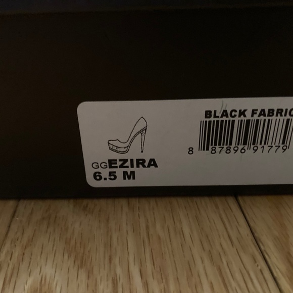 Guess High Heels NWT - Picture 5 of 5